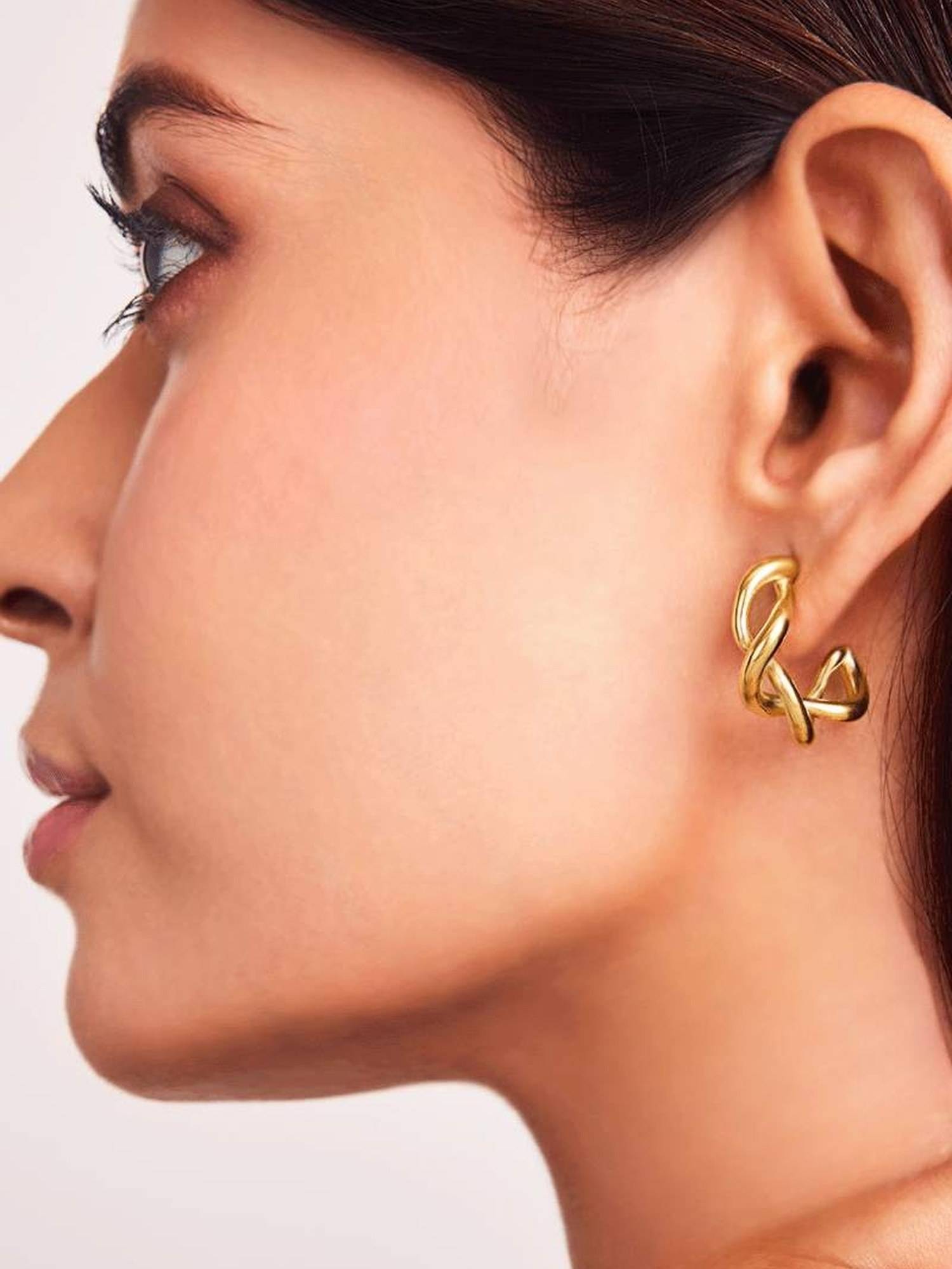 ELRA 18K Gold Plated Sunny Spiral Hoop Earrings