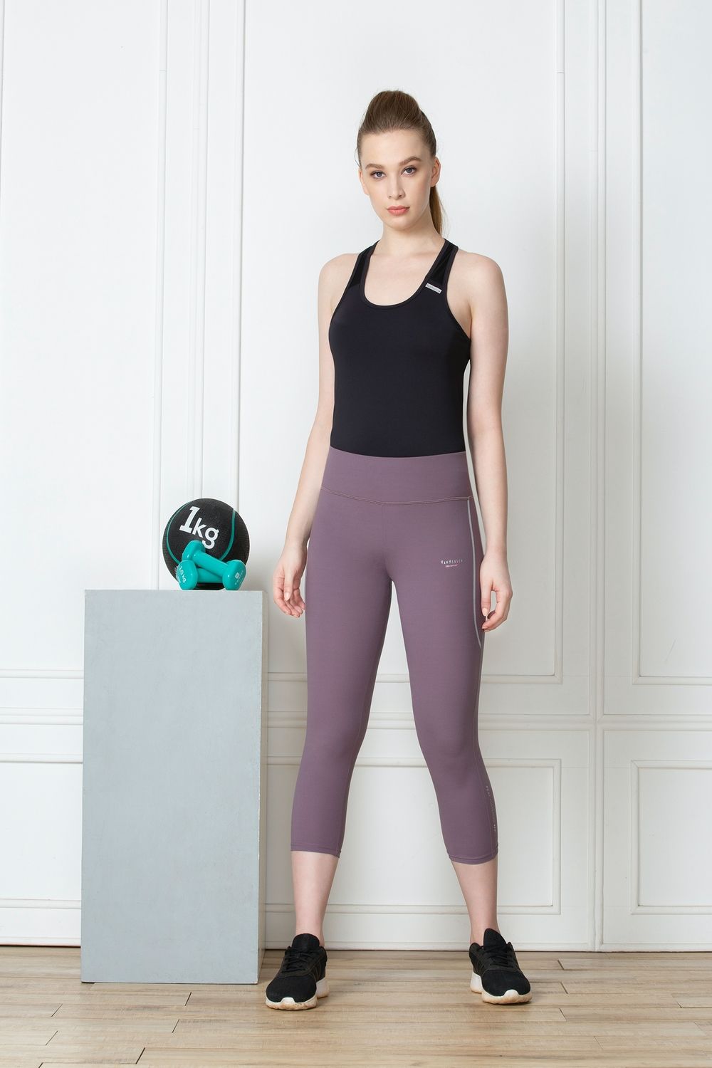 Women's Plus Size Capri Leggings Lace Trim High Waisted Stretchy Soft Crop  Pants, Black, 3X at Amazon Women's Clothing store