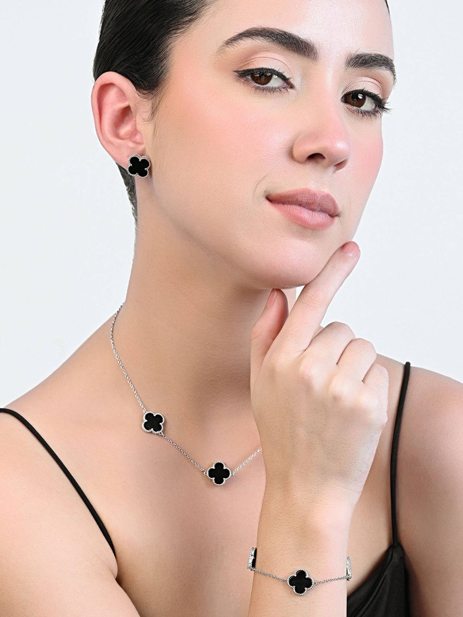 TOUCH925 Pure 925 Silver Clover Charm Silver Jewellery Set for Women