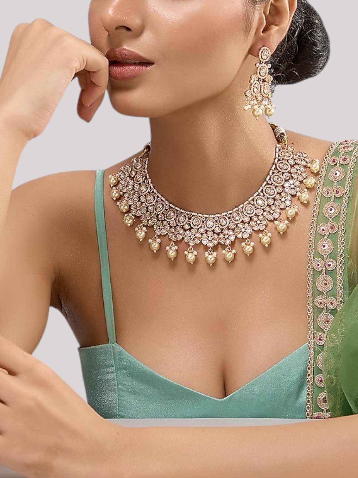 Auraa Trends Gold Finish Kundan Polka Jewellery Set