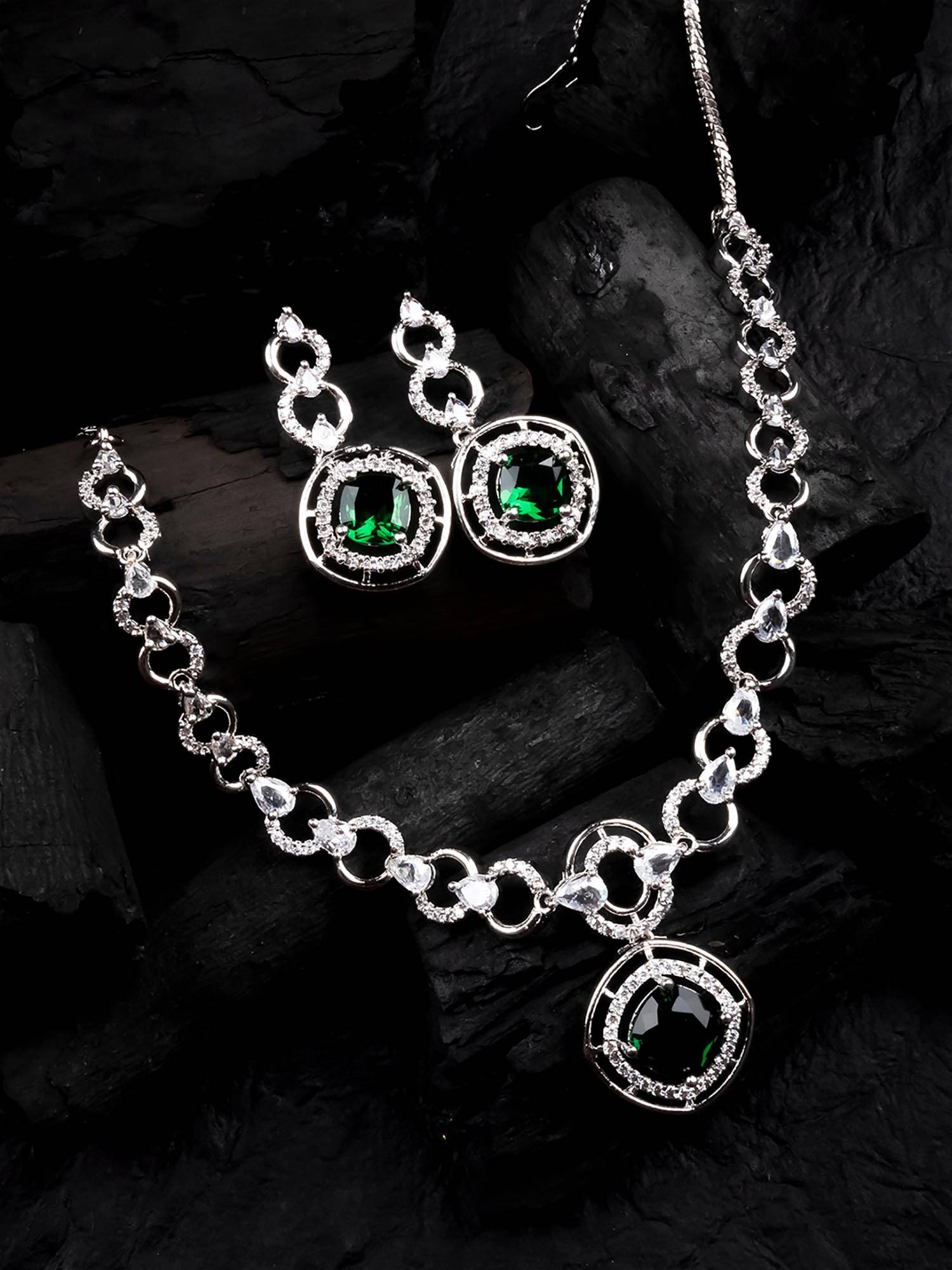STILEADDA Statement Green Ad Necklace Set