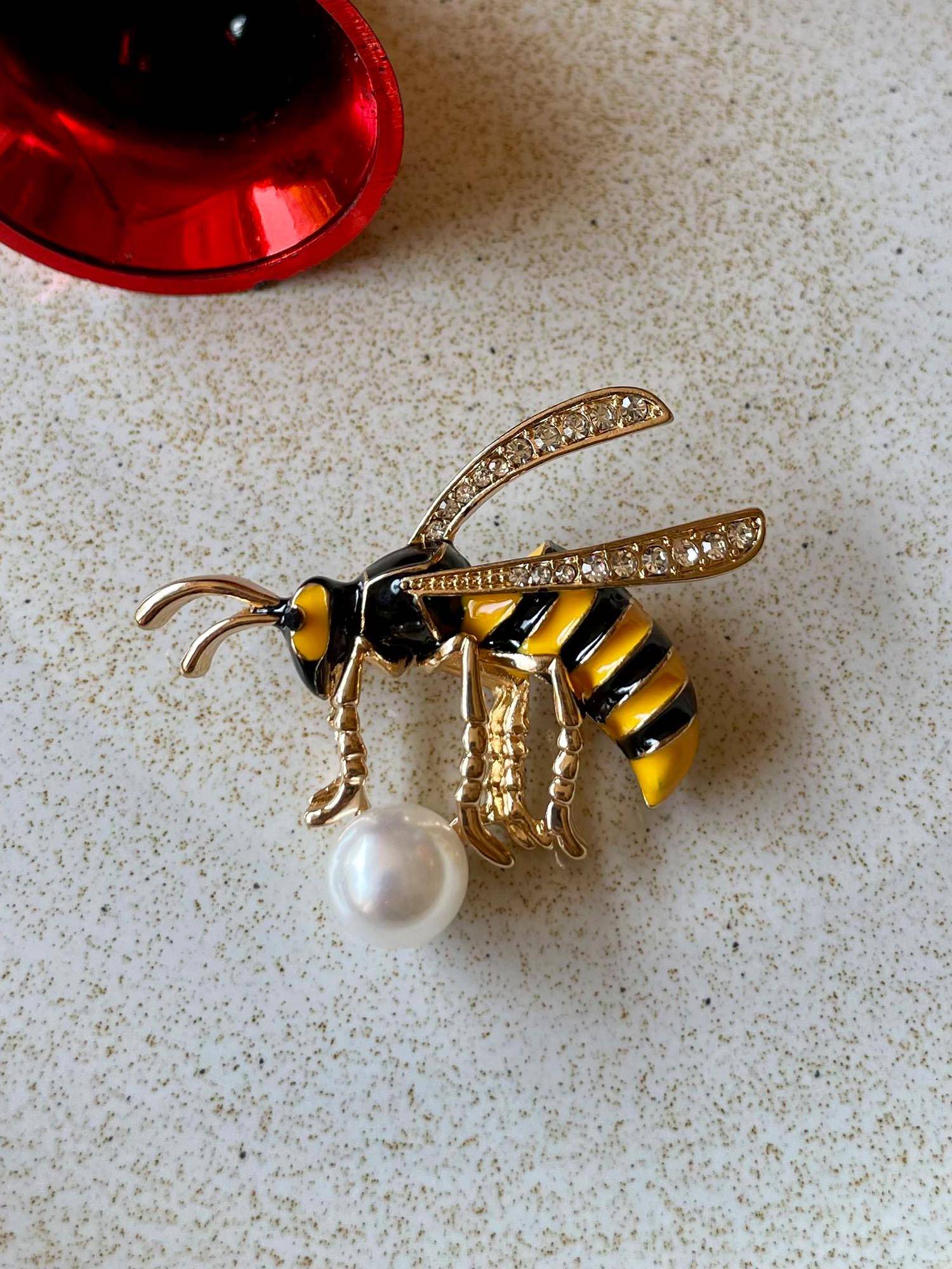 AMOSSH Wasp Bee Pearly Studded Brooch