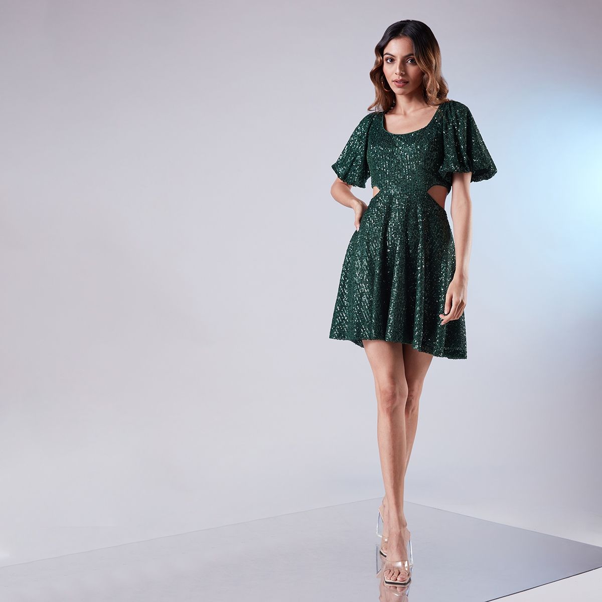 Buy Twenty Dresses by Nykaa Fashion Light Green Sweetheart Neck Solid Midi Dress  online