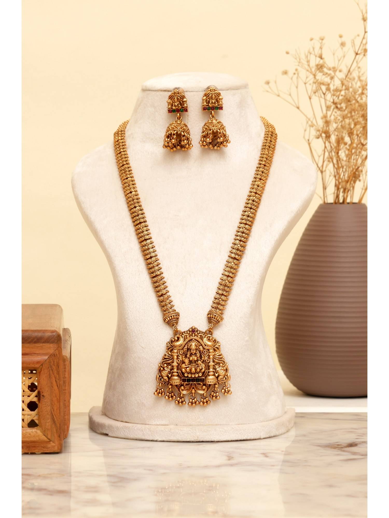 Beryachi Abharanam Temple Necklace and Earrings
