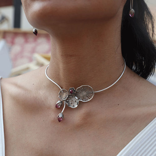 Buy Shaya by CaratLane Rise Above Apathy Choker Online