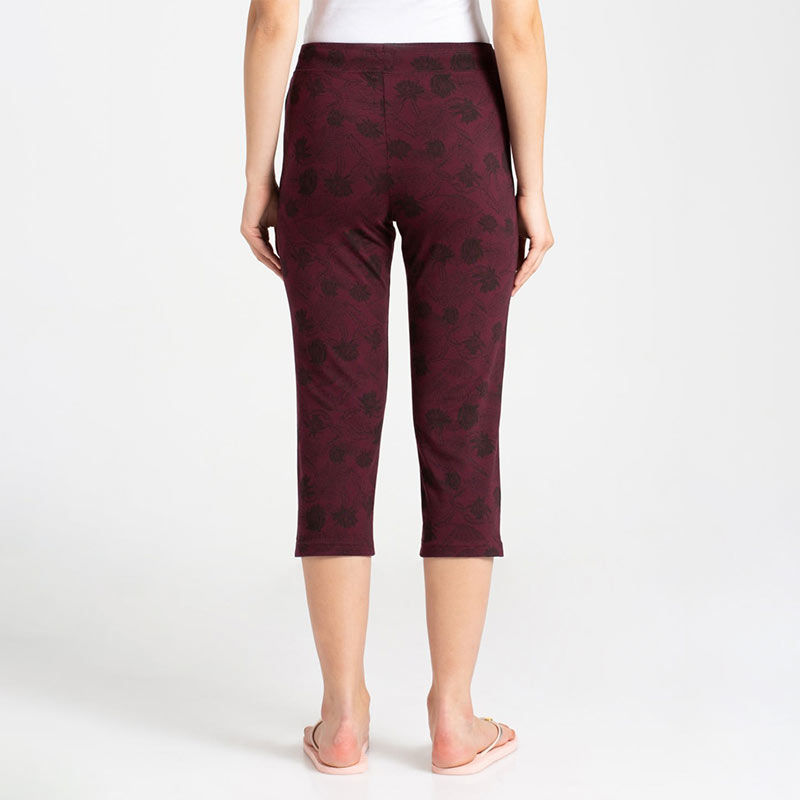 Jockey Wintasting Printed Capri Pants Style Number-1300: Buy Jockey ...