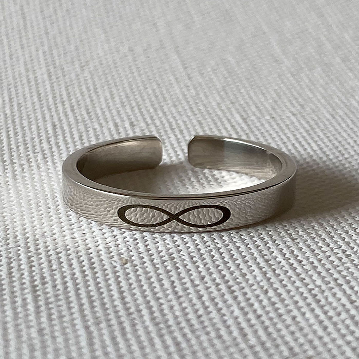 TZARO_ Infinity Ring for Girlfriend or Boyfriend, Promise Ring Infinity  Symbol Ring for Her, Him Infinity Pure Love Engraved Gift for Girlfriend  Ring Size 6 to 9: Buy Online at Best Price