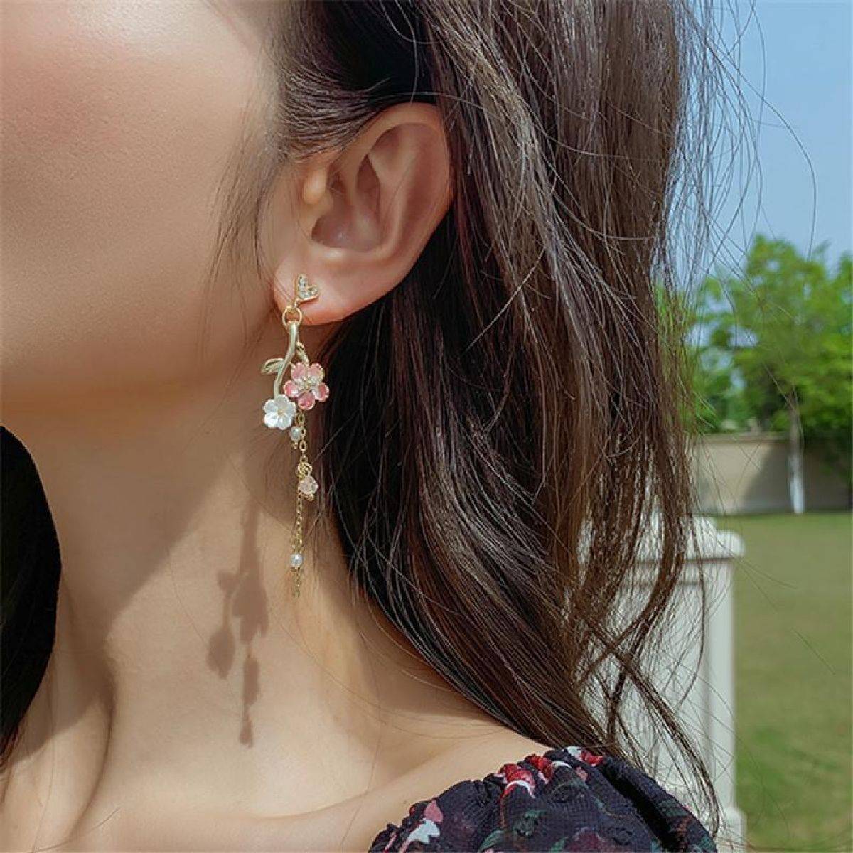 ISHKAARA Twilight Garden Drop Earrings
