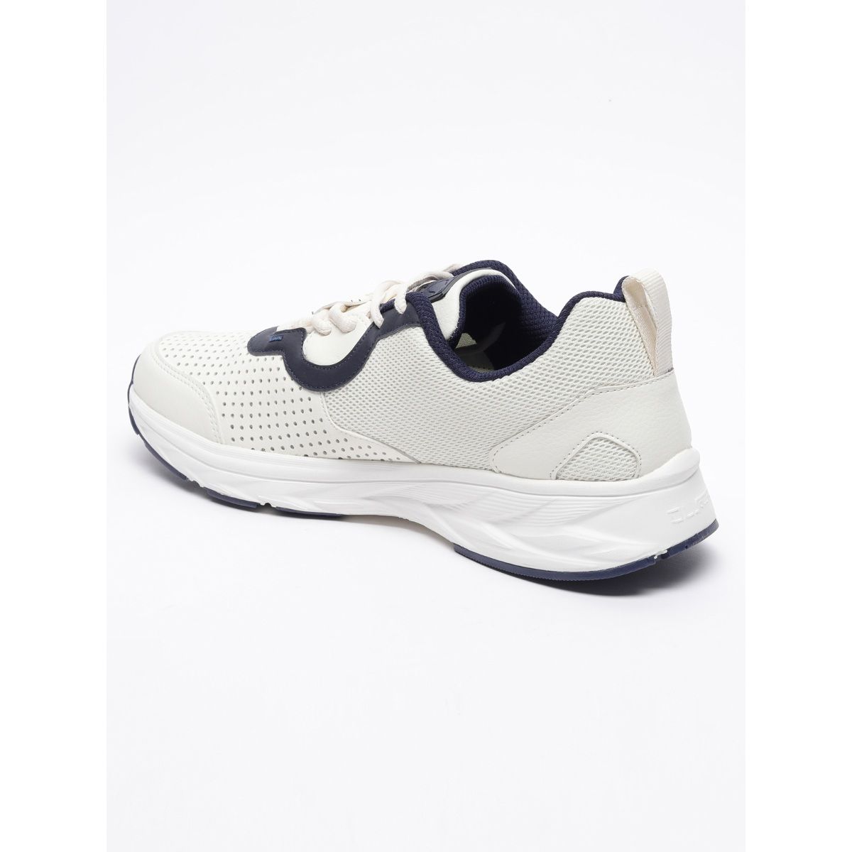 Fila off shop white shoes