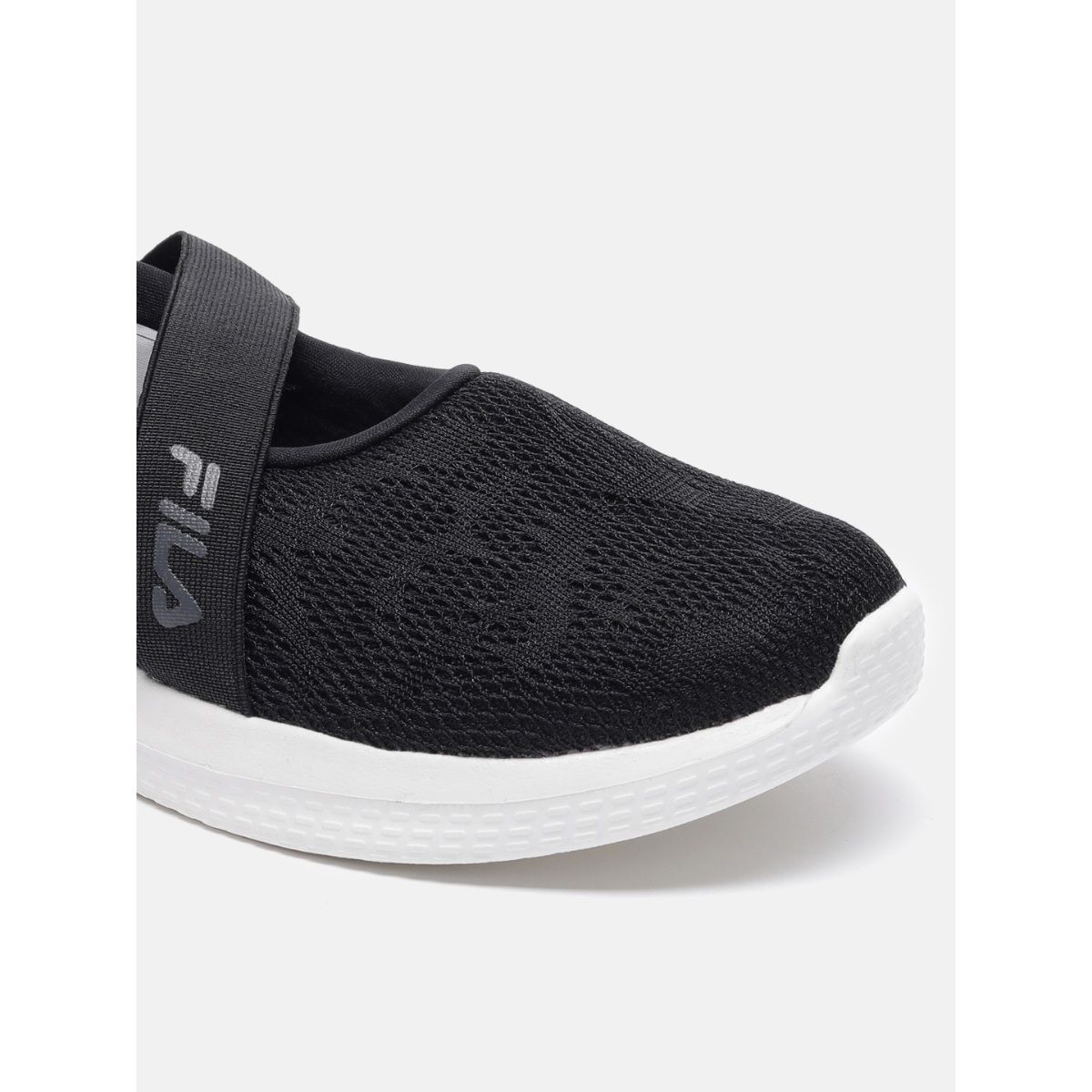 Fila black shop casual shoes