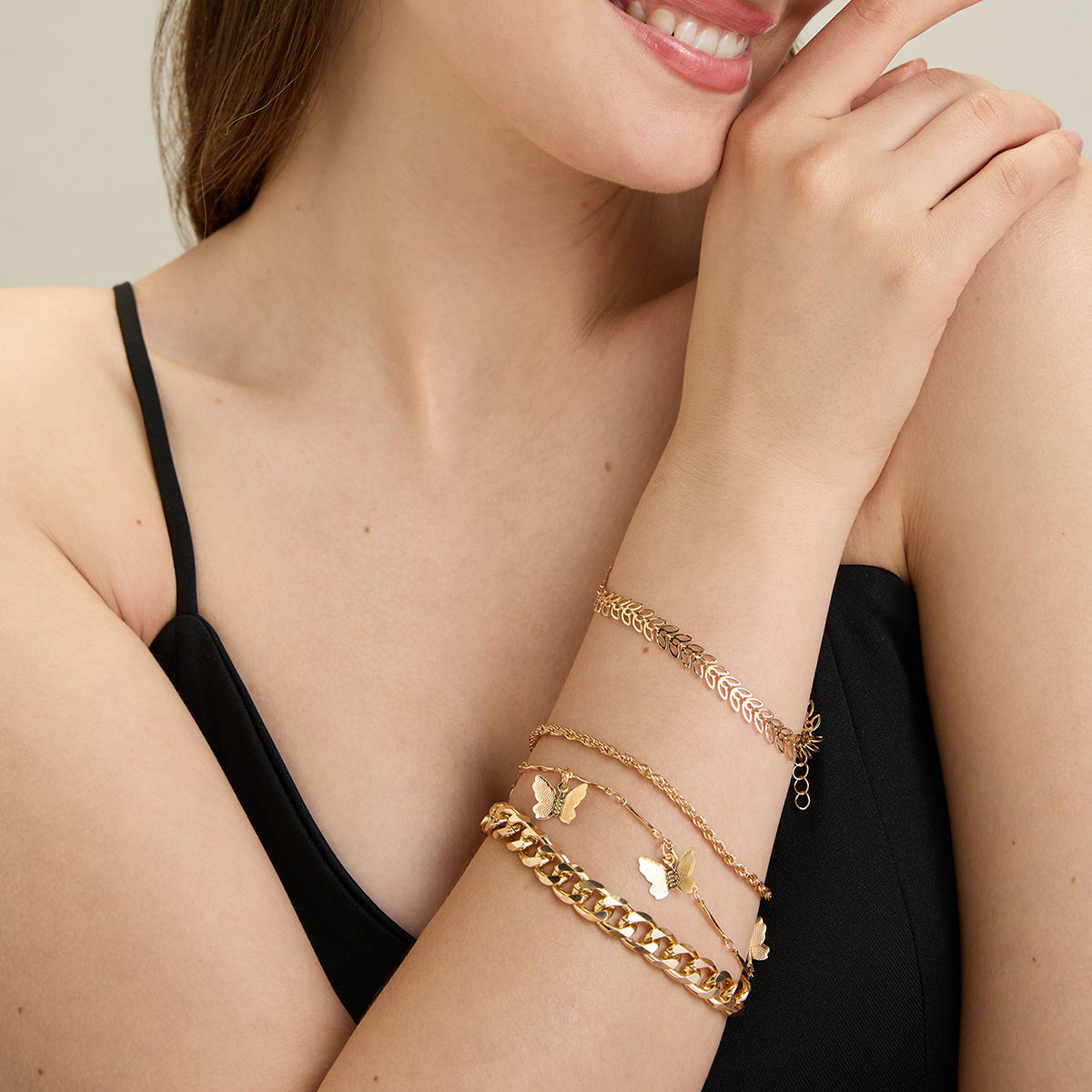 Chain Link Charm Bracelet in 18k Yellow Gold - Filigree Jewelers
