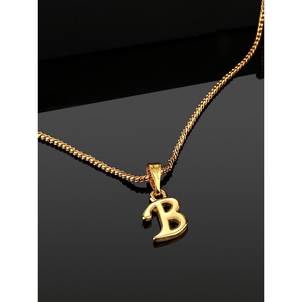 Chubby Pearl Initial Pendant Necklace - Initial B | 18ct Gold Plated V |  Missoma