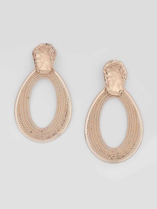 Twenty Dresses By Nykaa Fashion Teardrop In Gold Earrings Buy Twenty Dresses By Nykaa Fashion Teardrop In Gold Earrings Online At Best Price In India Nykaa Nykaa fashion is your one stop destination for designer clothing, fashion accessories and cosmetics. twenty dresses by nykaa fashion teardrop in gold earrings