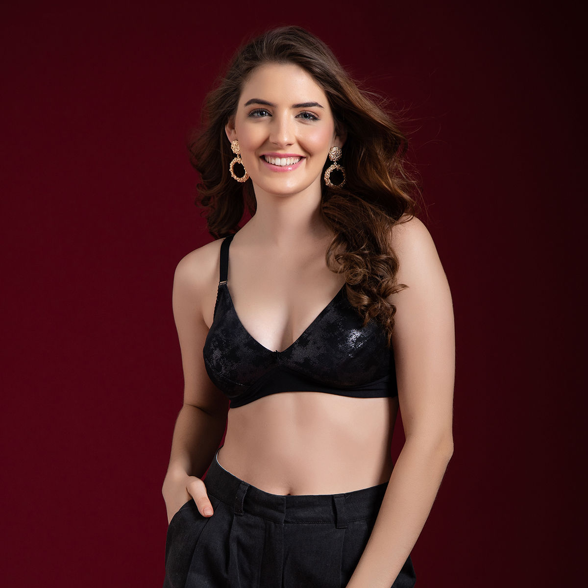 Buy Padded Non-Wired Demi-Cup Feeding Bra in Black - Cotton Online India,  Best Prices, COD - Clovia - BR2199P13