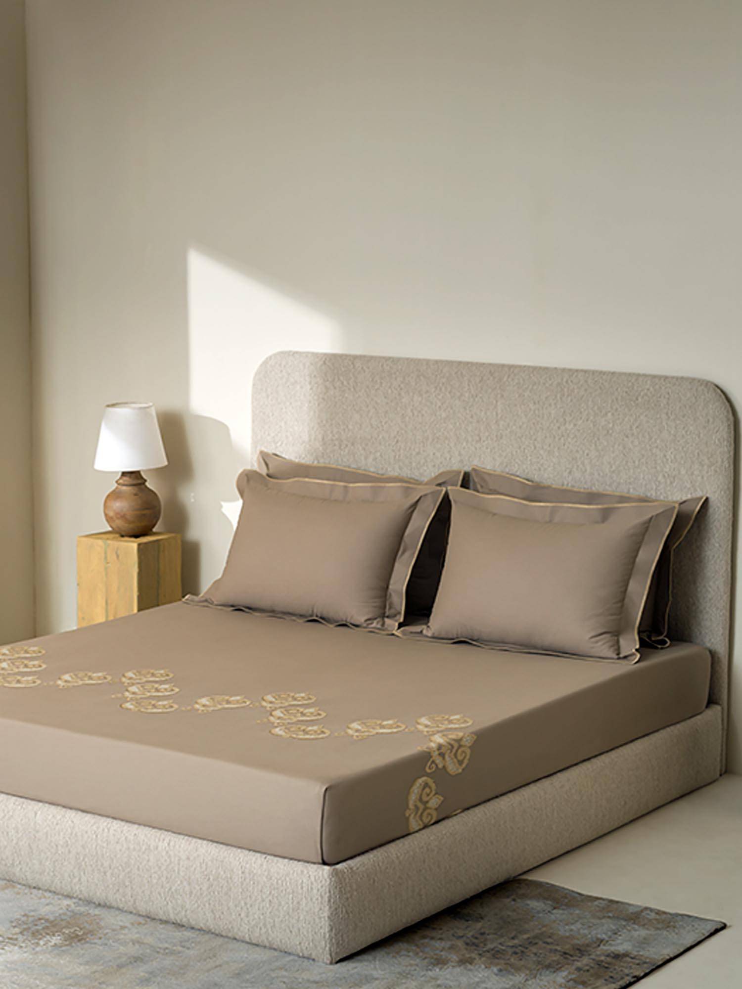 SANSAAR A D'DECOR BRAND LIVE CONSCIOUSLY Bedsheet Walnut Brown King 1 Bedsheet 2 Pillow Covers