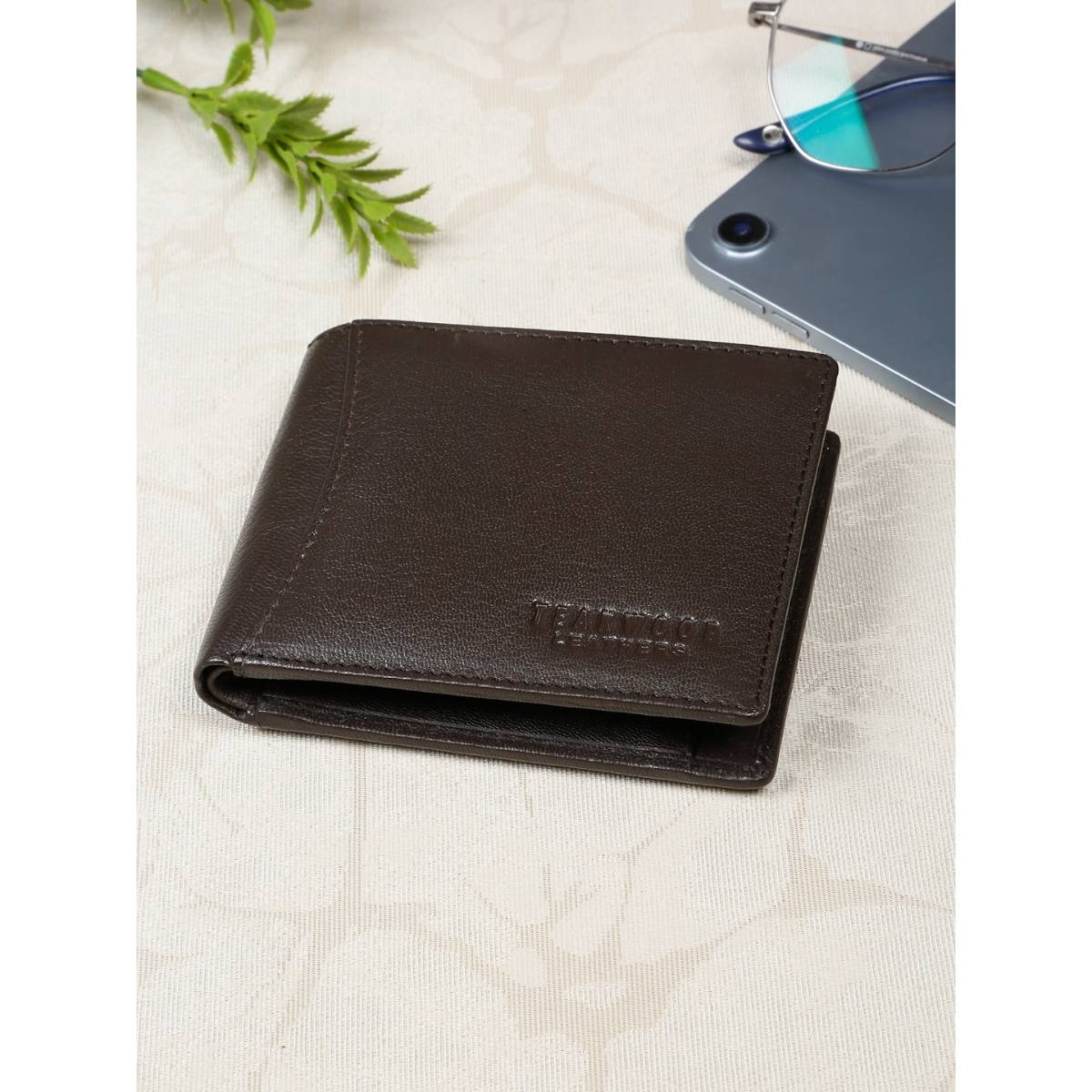 Teakwood Mens Brown Solid Leather Two Fold Wallet