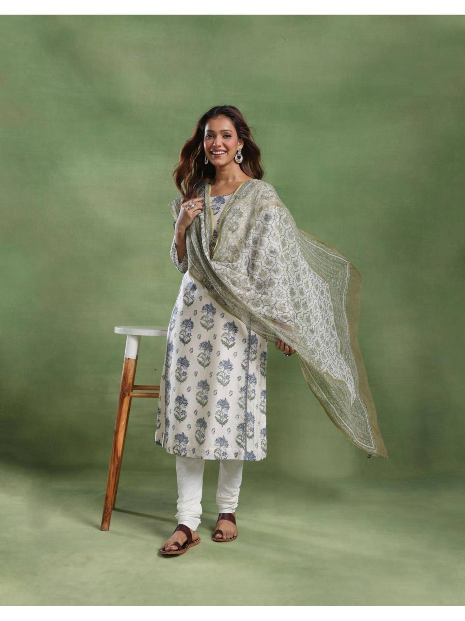 Fabindia Green Wool Embroidered Stole