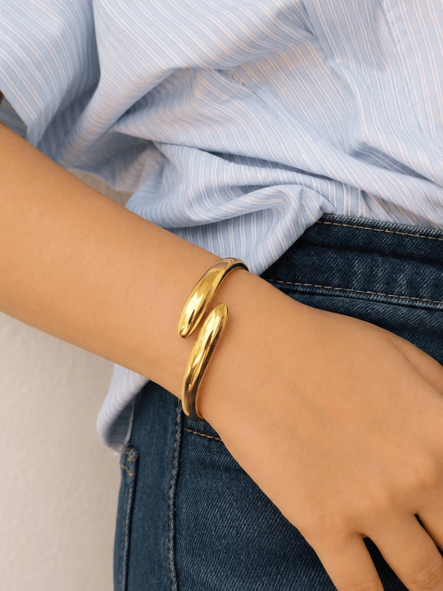 ELRA Women Gold Statement Cuff