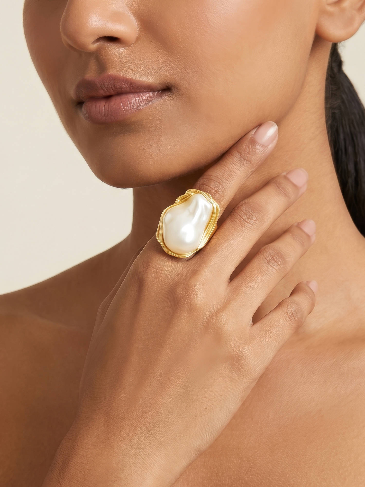 Joker & Witch Moralise Molten Pearl Adjustable Ring