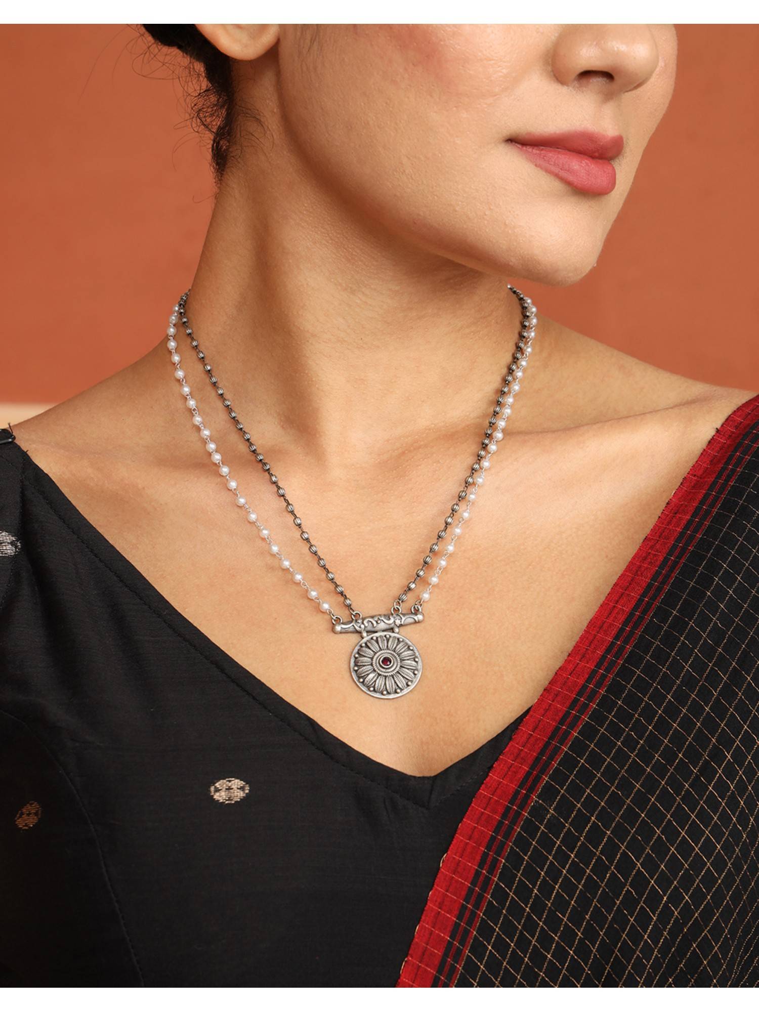 Fabindia Metal White Pendant Necklace