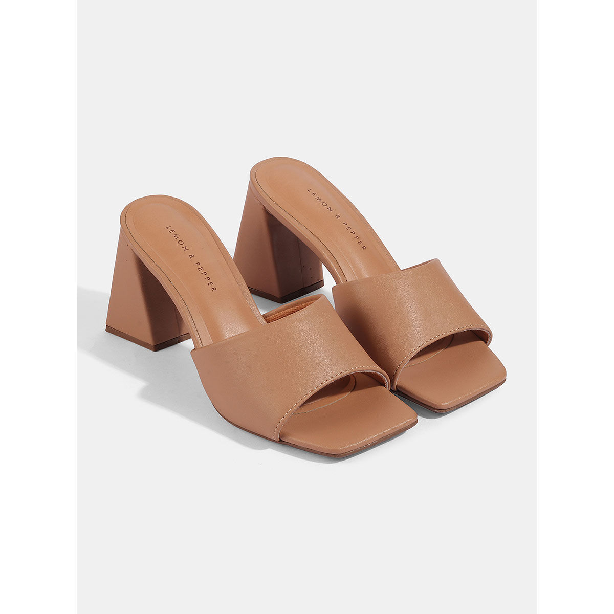 Square front best sale sandal heels