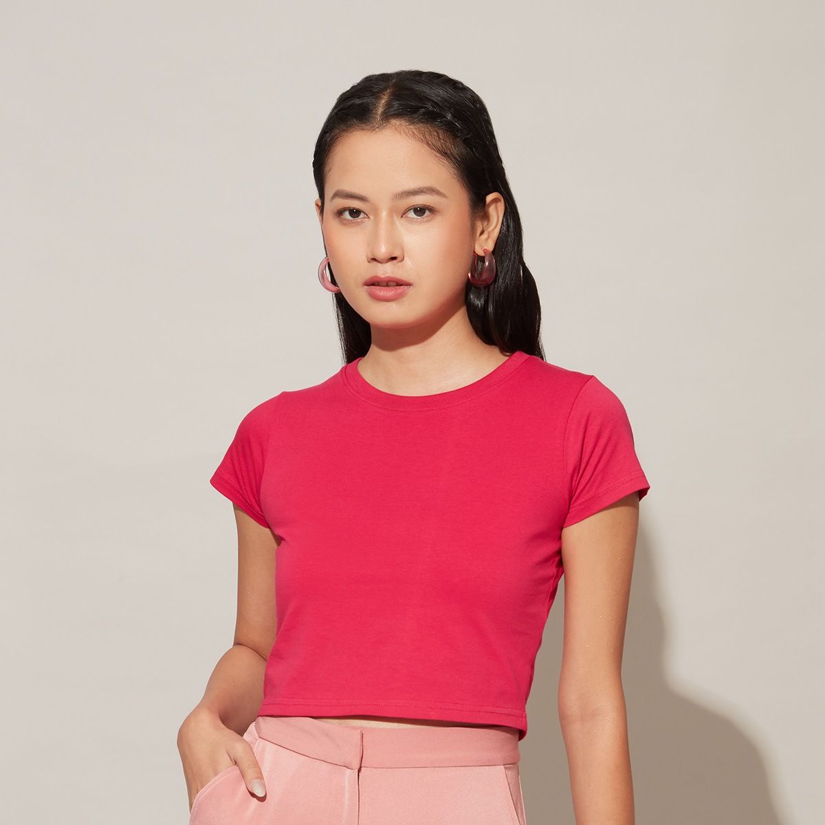 Twenty Dresses by Nykaa Fashion Basics Pink Solid Round Neck Fitted