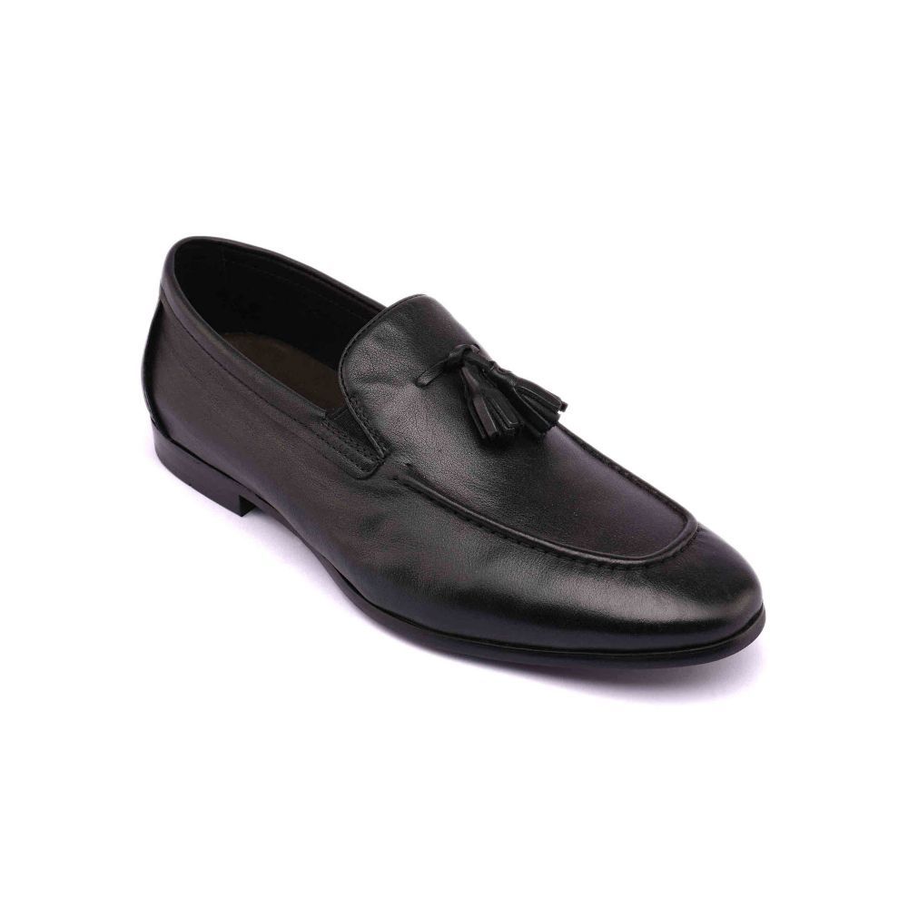 Heel & Buckle London Black Solid Formal Loafers - Euro 39