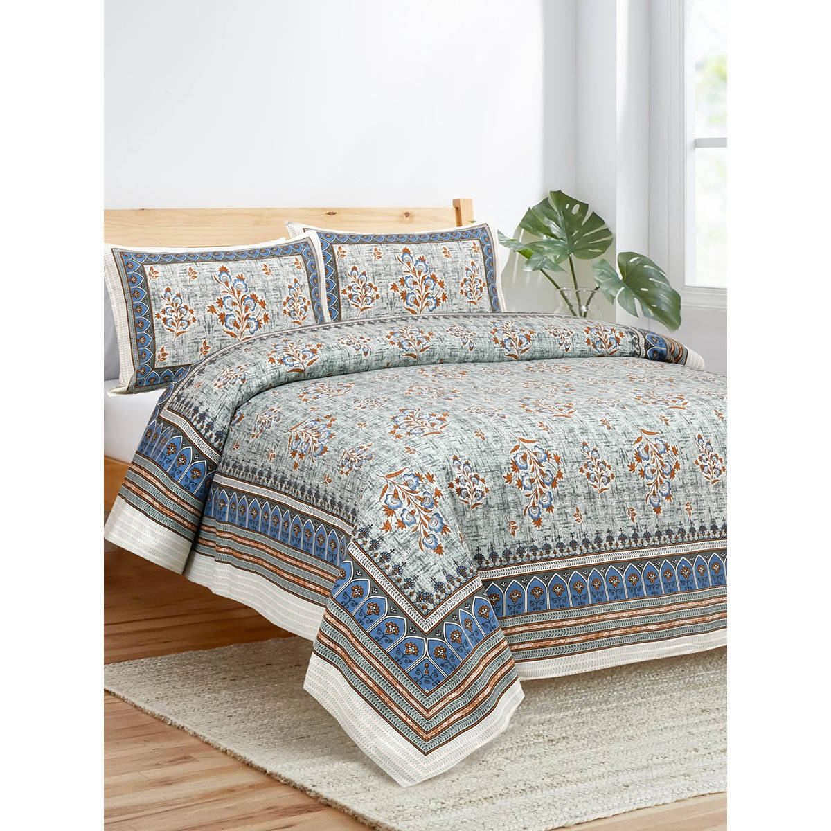 JAIPUR FABRIC 180 Tc Floral Blueish Cotton Double King Bedsheet With 2 Pillow Covers