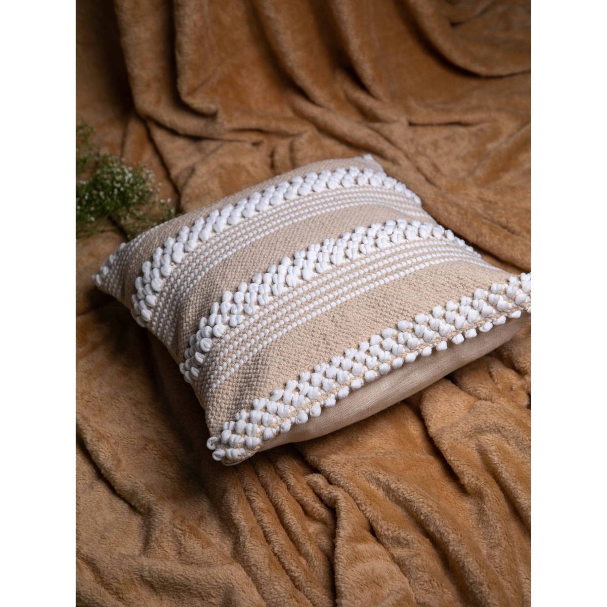 StudioHMK Beige and White Handloom Square Cushion Cover (16x16 inches)