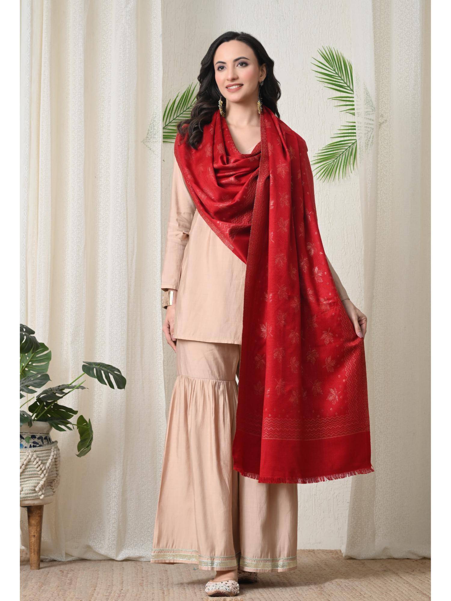 Mizash Women Fine Wool Red Zari Designer Soft Stole