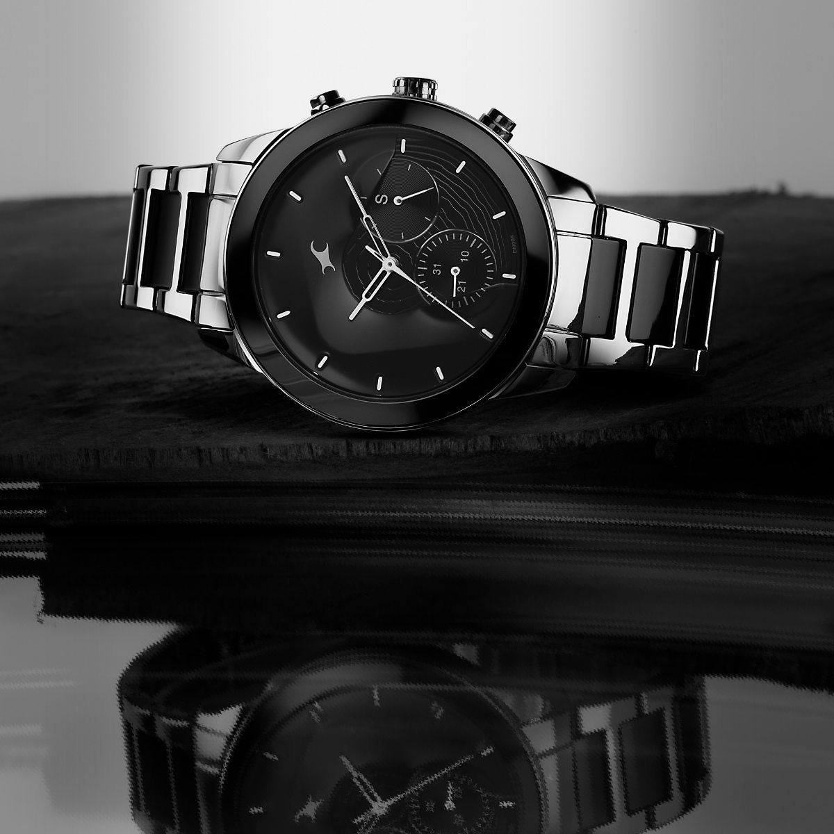 Fast track black hot sale metal watch