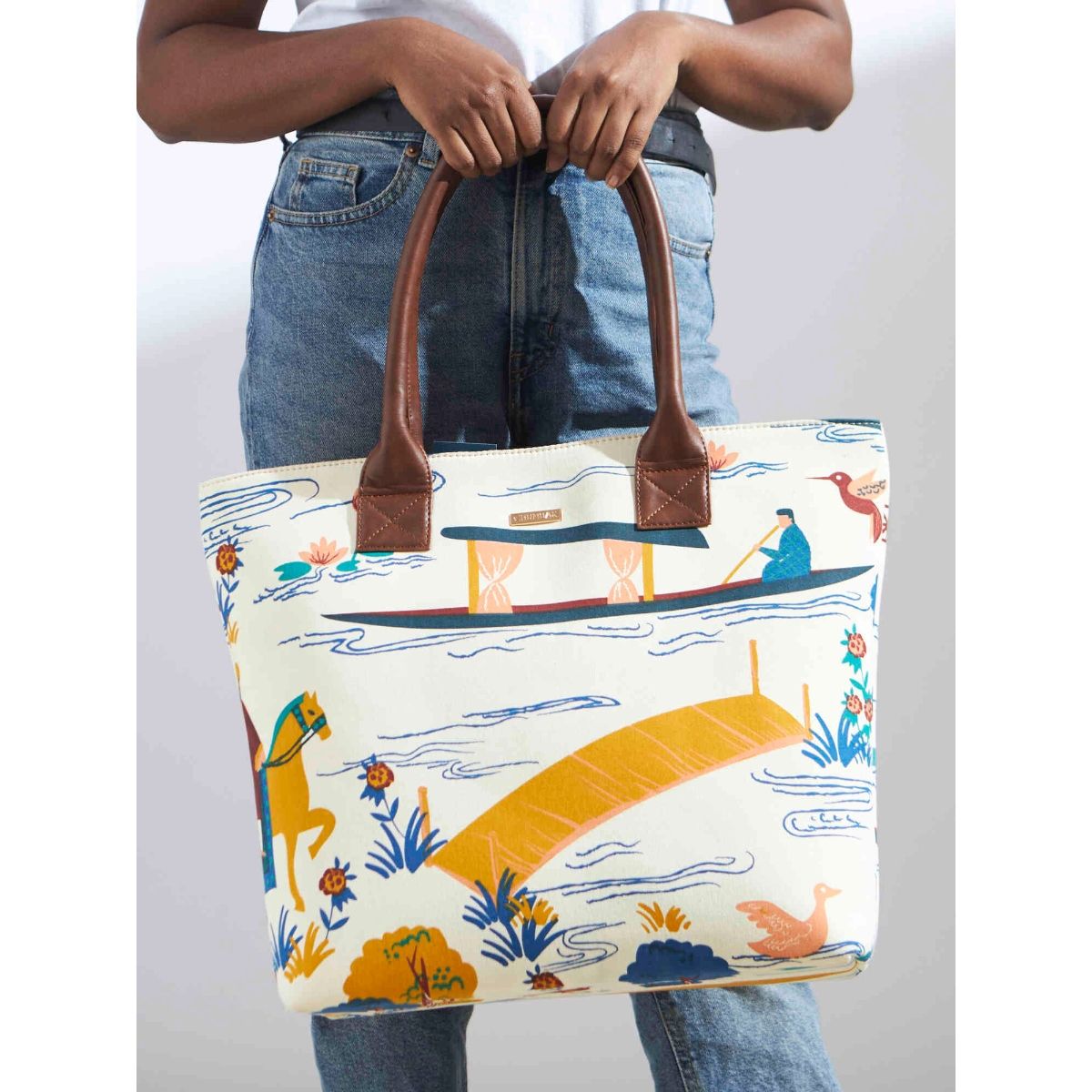 Buy Chumbak Kashmir Valley Tote Online