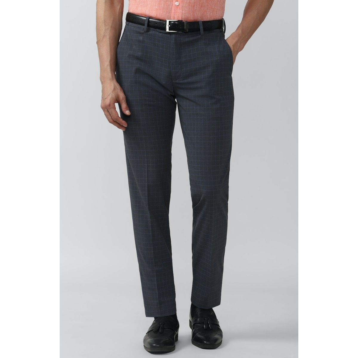 Buy JadeBlue Men's Solid Black Cotton Uno Fit Casual Trouser online