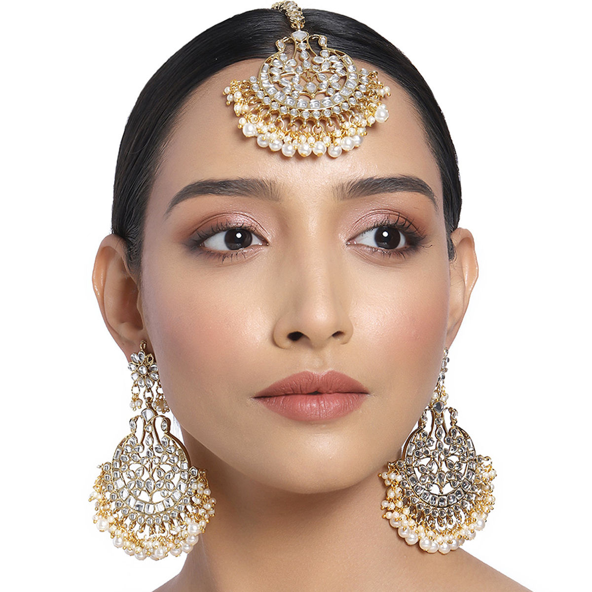 heavy set with earrings and tikka