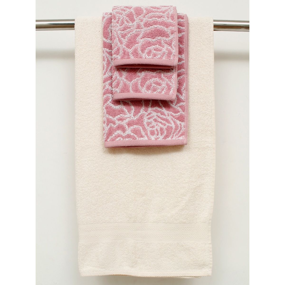 Buy AVI LIVING Floral Cotton Towel Set of 4 GSM 450 Color Pink and