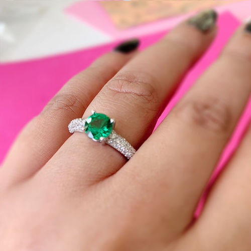 Ornate Jewels Pure 925 Sterling Silver Cubic Zirconia Ever So Sparkly  Emerald Ring For Women 1538