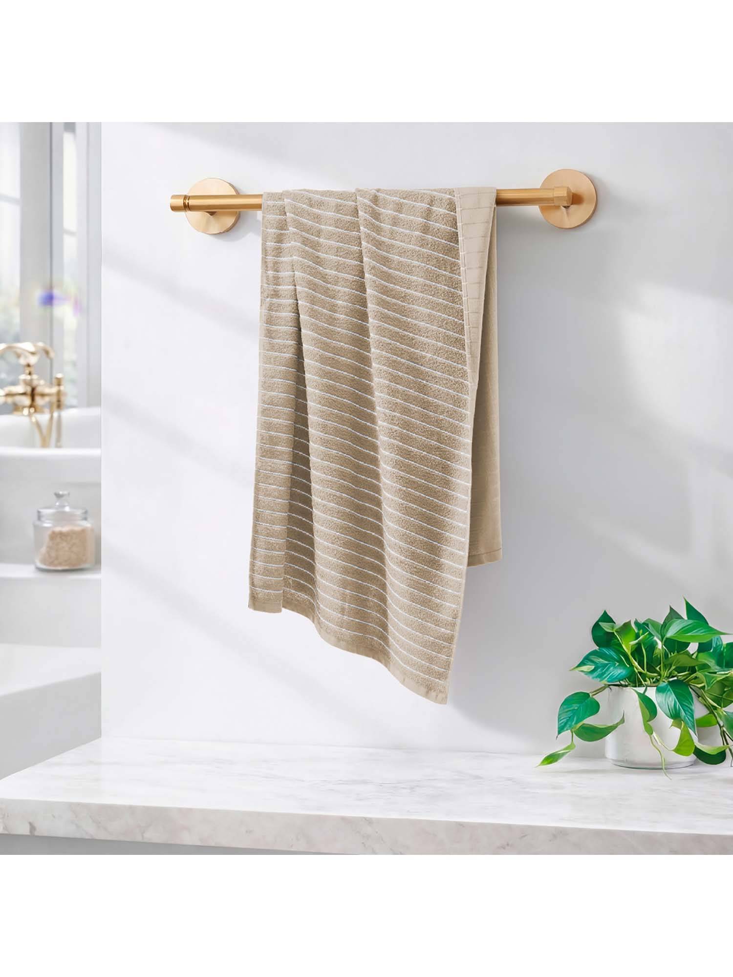 Welspun Beige 2-In-1 250 Gsm Dobby Weave Plain Hight Absorbent Bath Towel