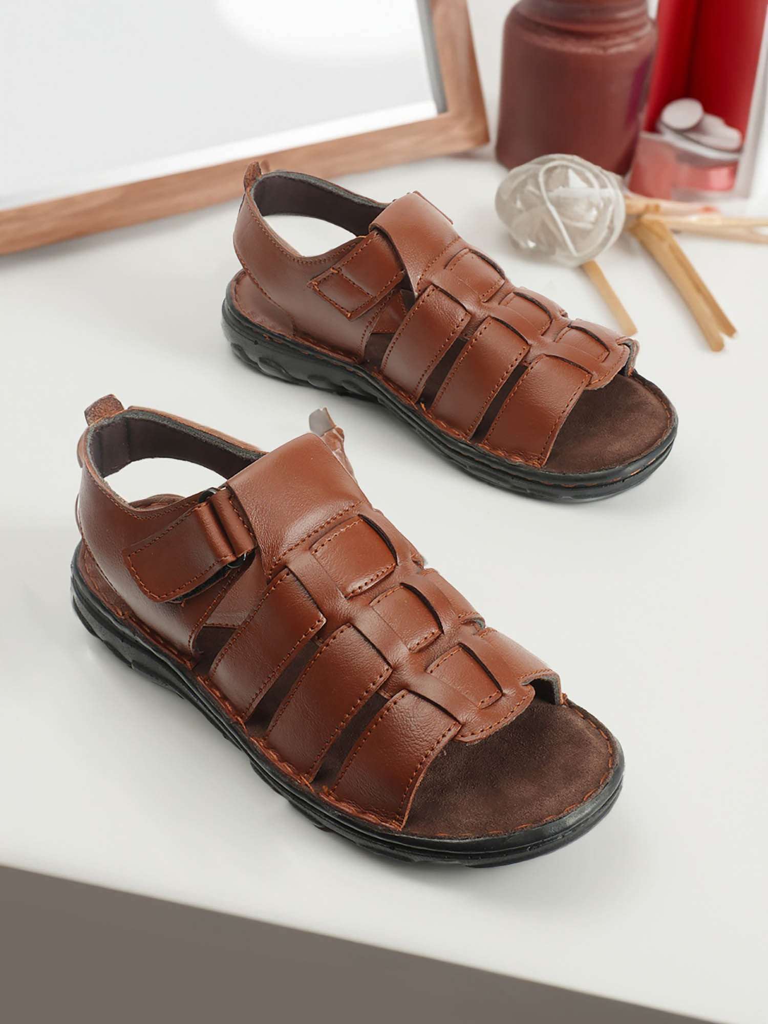 Kids offers Burberry AUTHNETIC velcro sandals serial number provided in picture