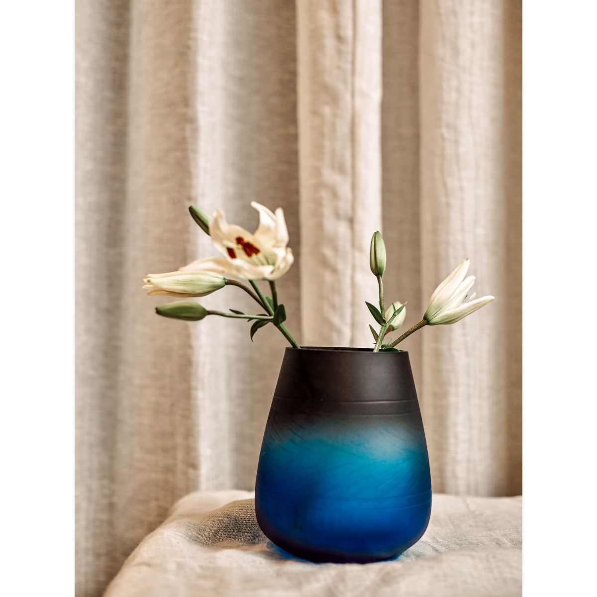 Twig & Twine Allure Ombre Blue Black Vase