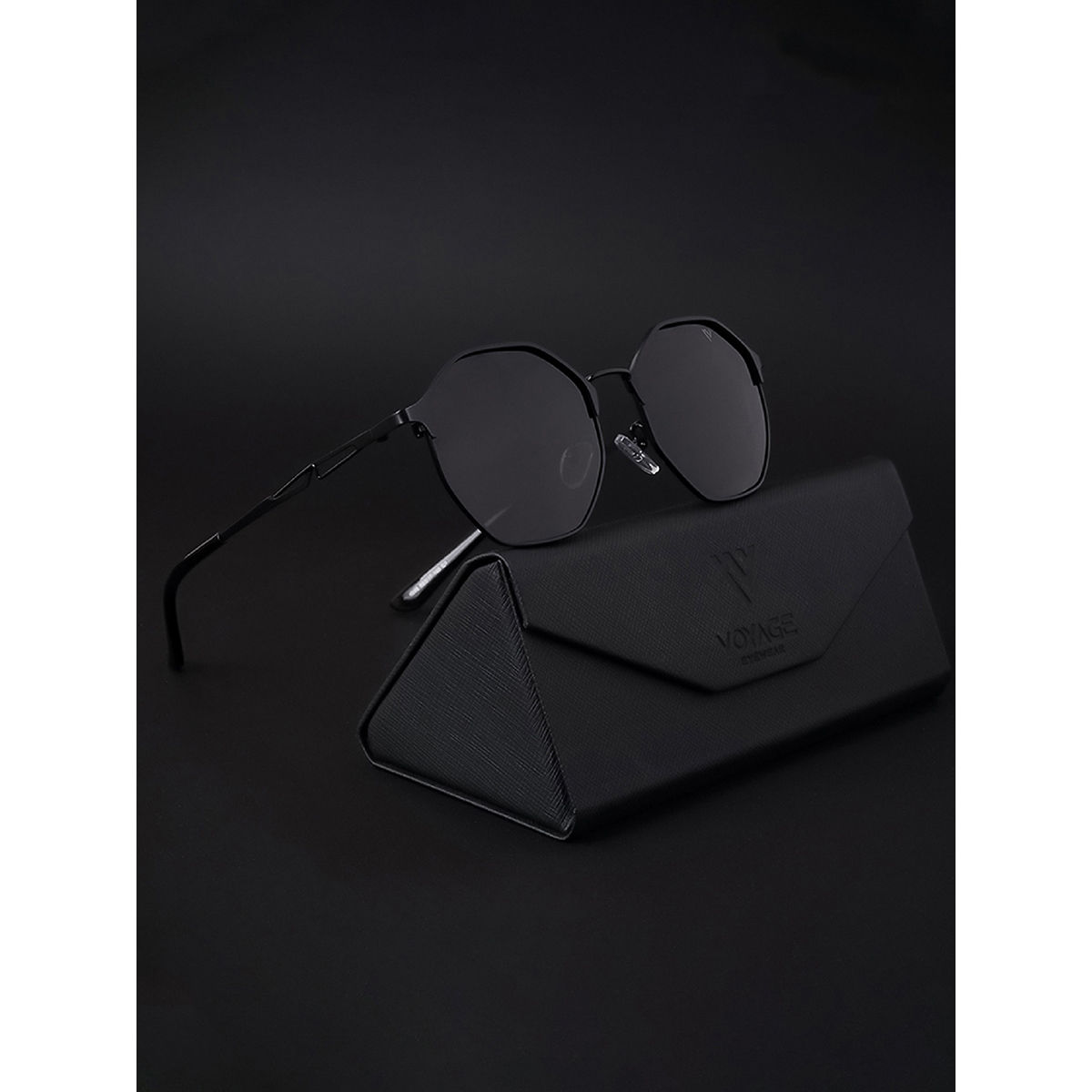 Buy Voyage Black Square Sunglass for Unisex (2025MG3564) Online