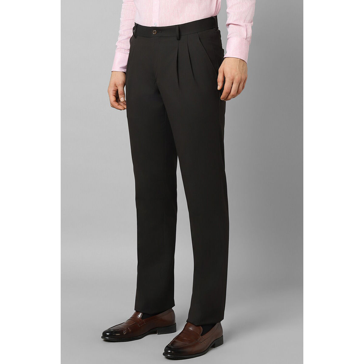 Buy Men Black Classic Fit Solid Pleated Formal Trousers Online - 661469 | Louis  Philippe