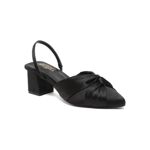 VALIOSAA Black Solid Casual Sandals (EURO 40)
