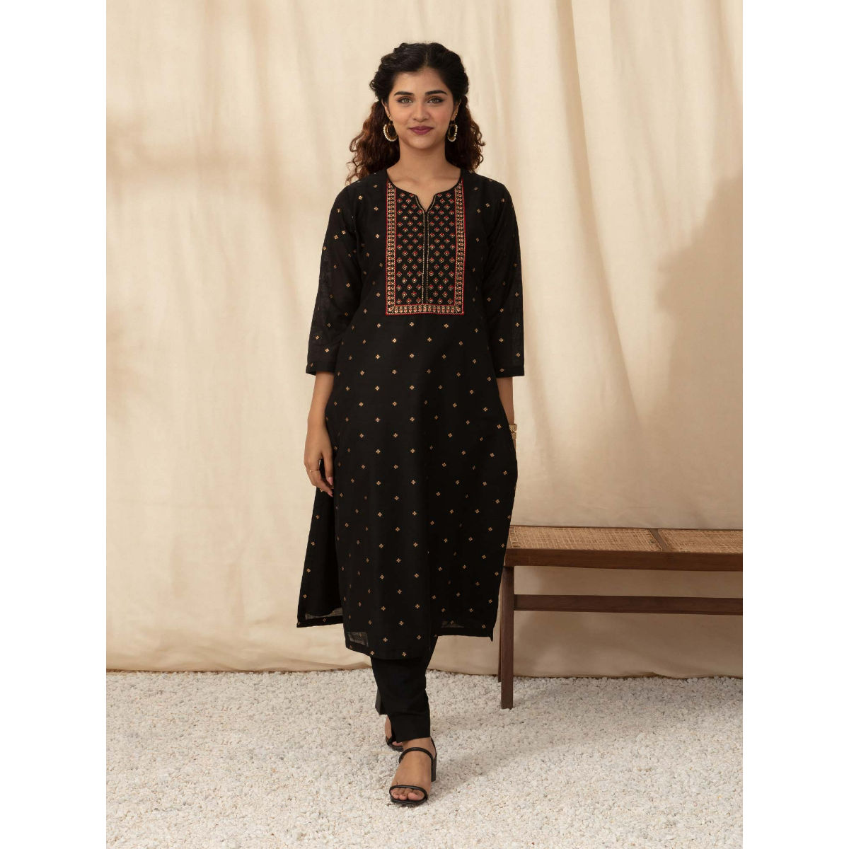 Buy online Black Kurta Pant Set With Dupatta from ethnic wear for Women by  Anubhutee for ₹959 at 77% off | 2024 Limeroad.com