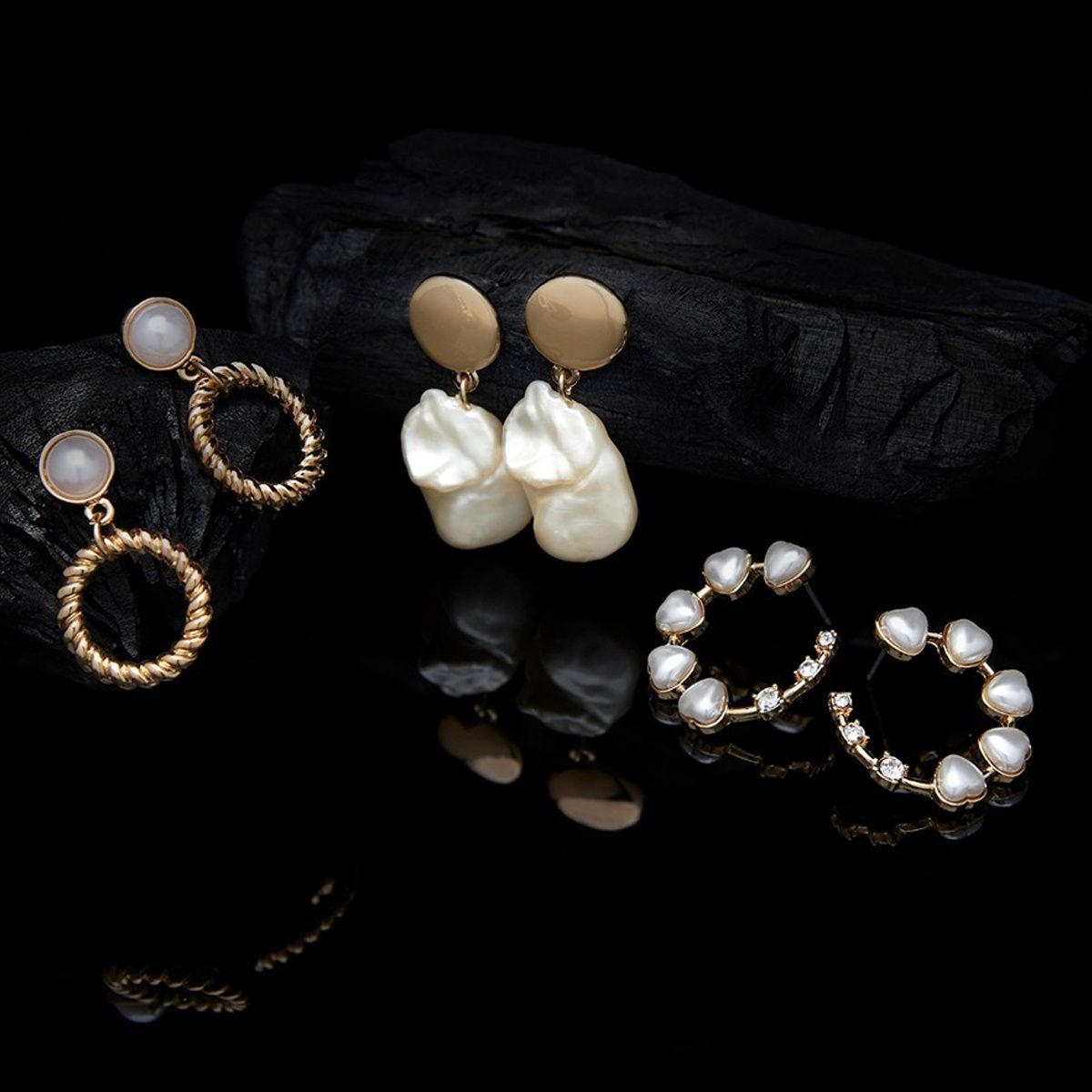 アクセサリー Z1200 Buy Zaveri Pearls Gold Tone Set of 3 Contemporary Pearl Studs