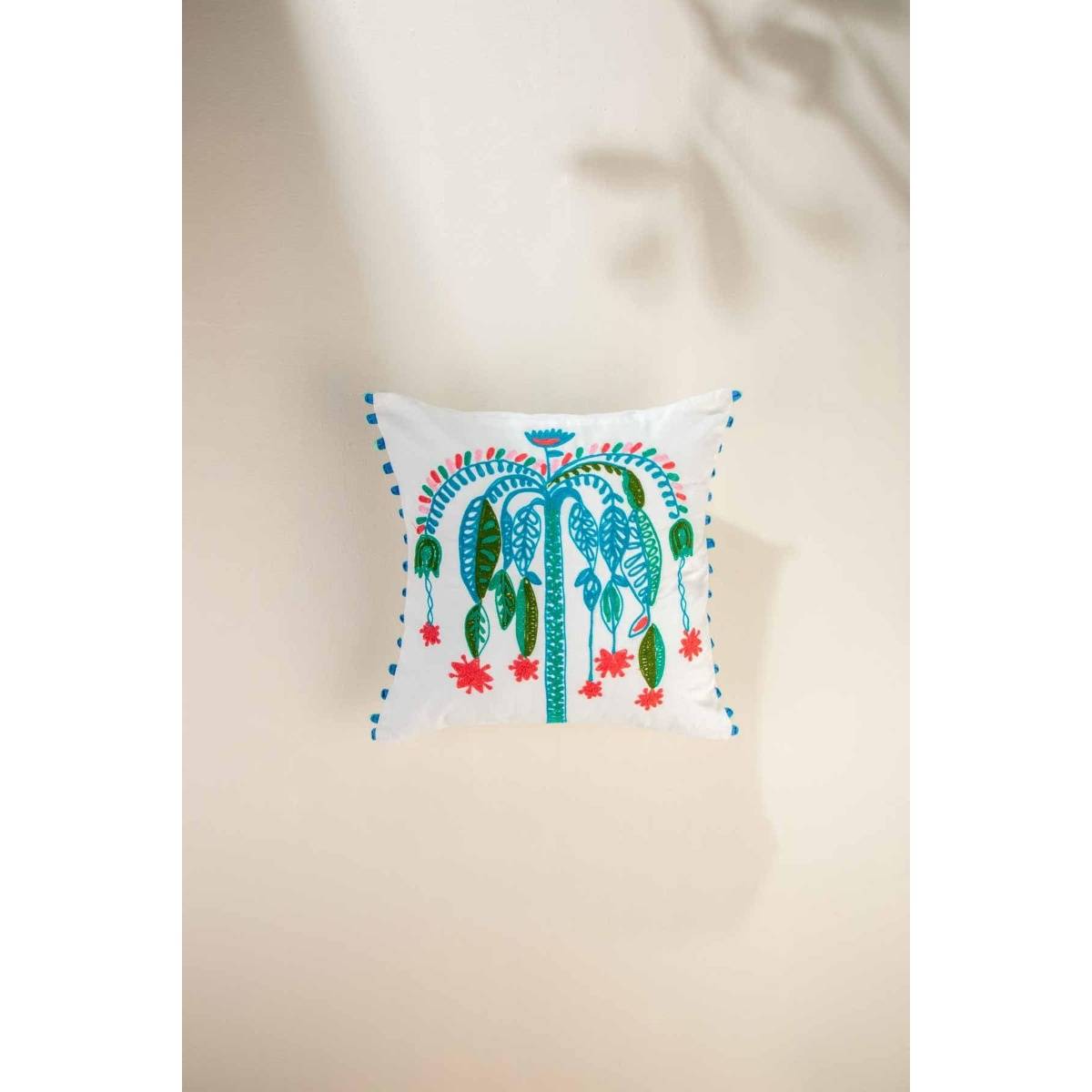 Freedom Tree Toddy Palm Cotton Cushion Cover (18x18 inches)