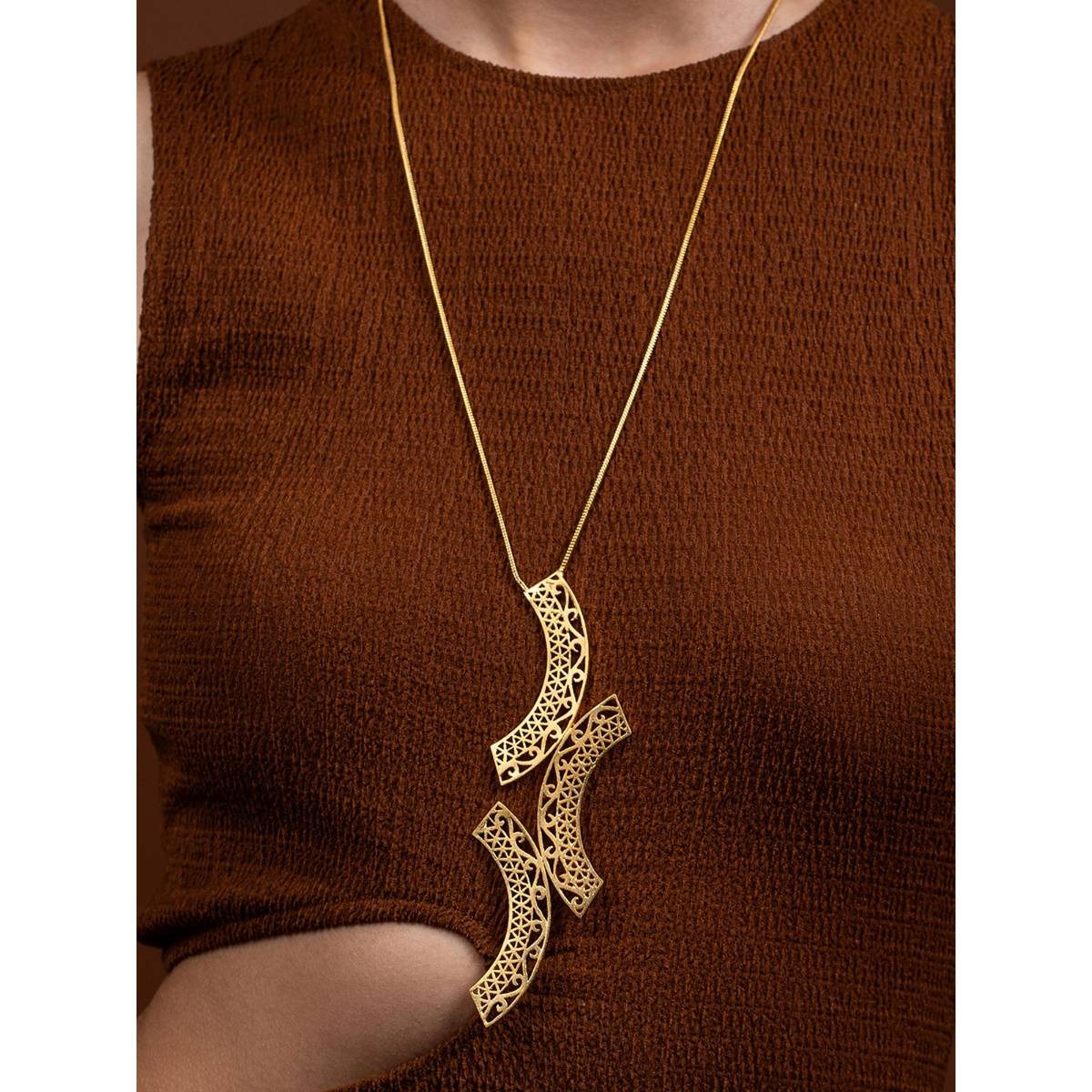 Ethnic Andaz Kalachakra Lattice Vertical Chain -Gold