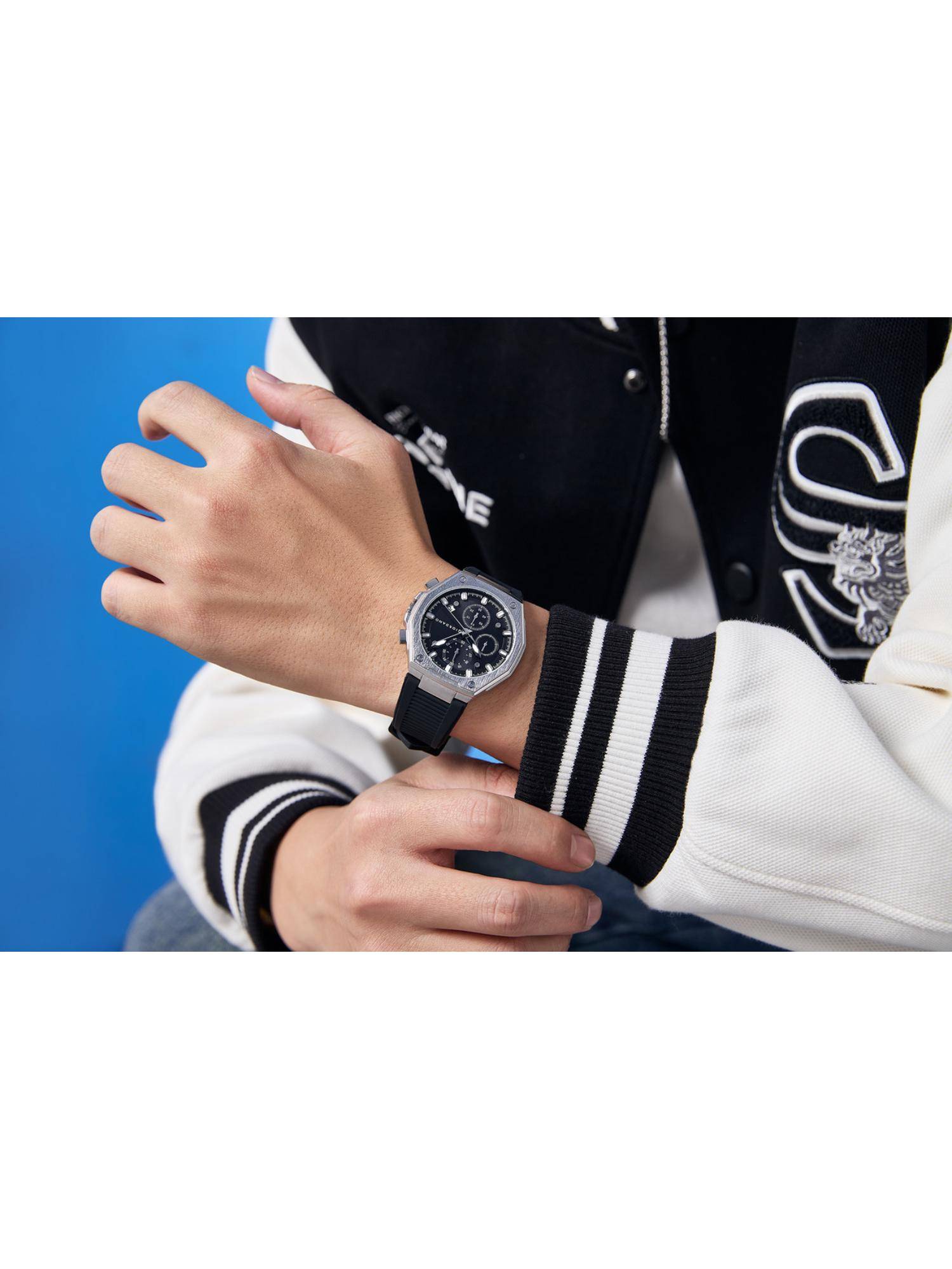 Giordano Silicon Strap Black Dial Chronograph Analog Quartz Watch (Gz-50197) (M)