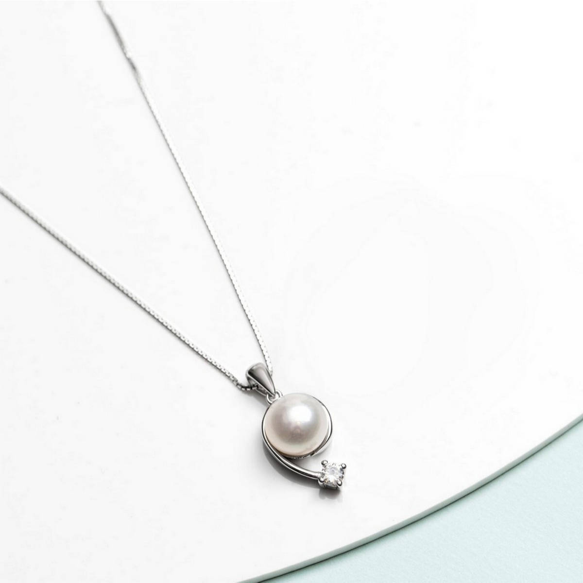 Zavya Pearl 925 Sterling Silver Pendant with Chain