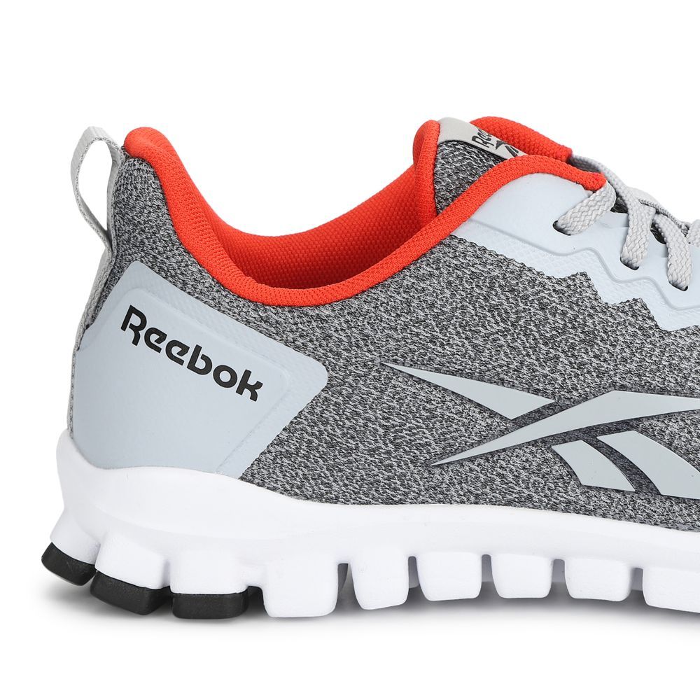 reebok flex o astro