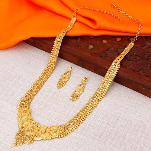 Sukkhi Lavish 24 Carat Gold Plated Rani Haar Long Haram Necklace Set Nyksukhi00286 Buy Sukkhi Lavish 24 Carat Gold Plated Rani Haar Long Haram Necklace Set Nyksukhi00286 Online At Best Price In The name for the rta comes from a sea fog that occurs on the east coast of scotland and the logo that is engraved in the tank and afc is a frequently used symbol representing a haar. sukkhi lavish 24 carat gold plated rani haar long haram necklace set nyksukhi00286
